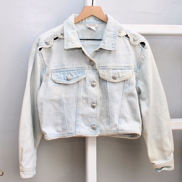 Vintage Jackets & Blazers - Vintage Stefano International Light Denim Wash Cropped Jacket w/ Heart Buttons